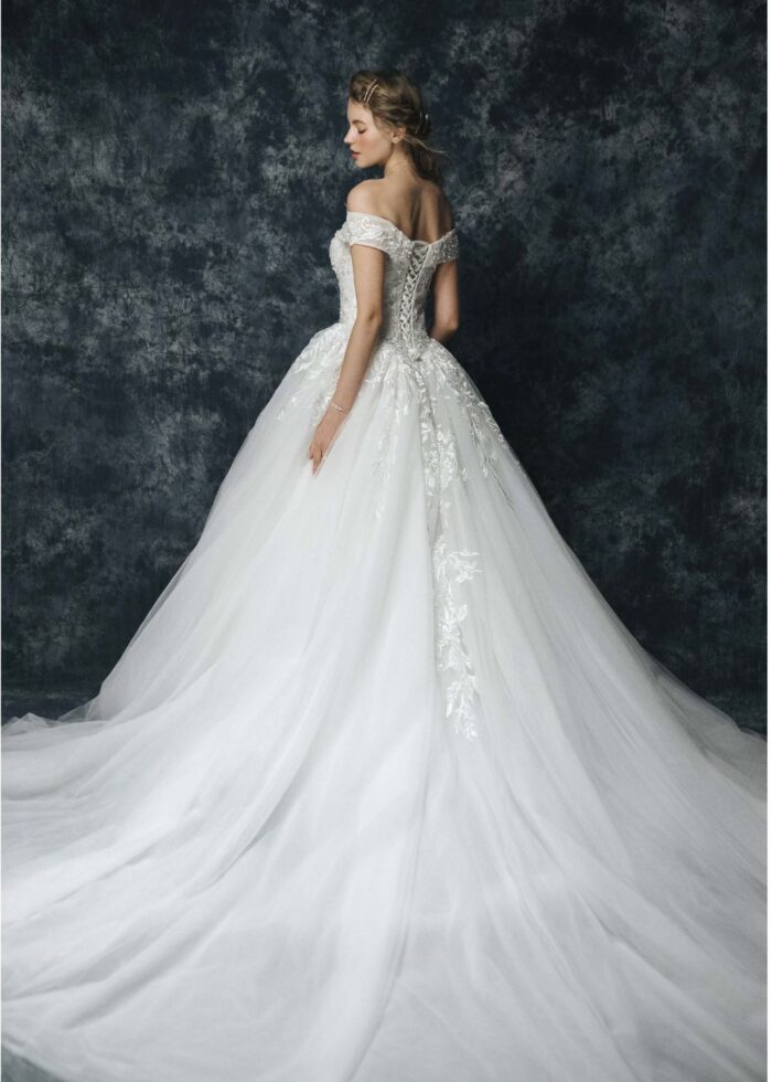 Amelie Grace Gown - Image 5